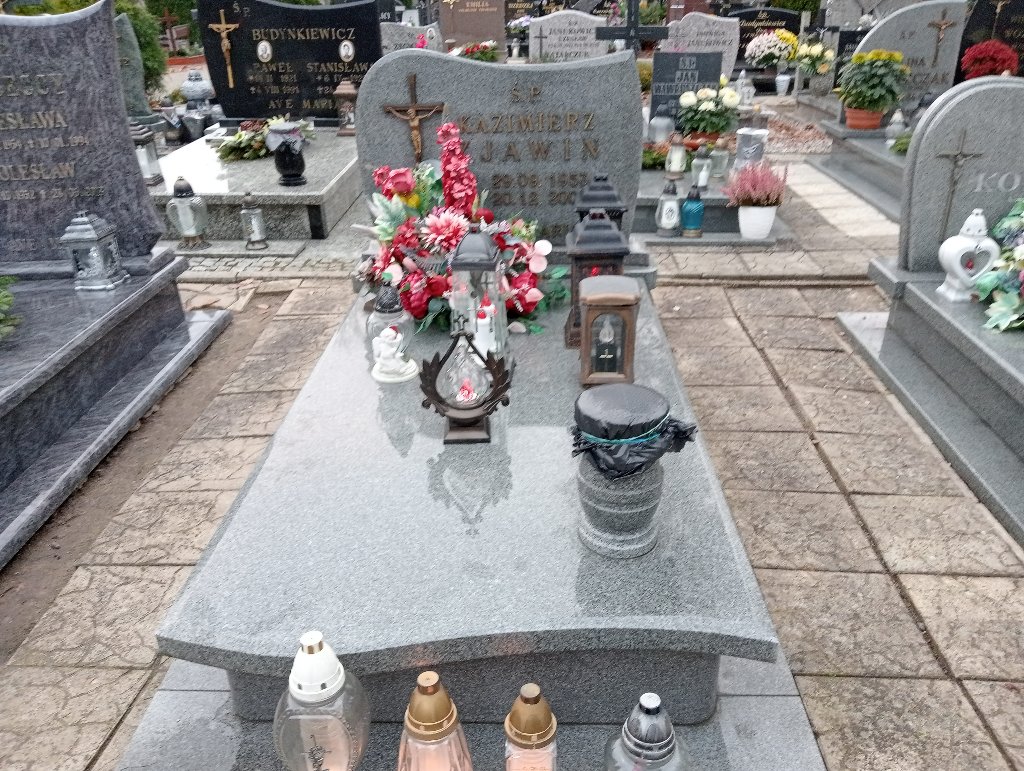 Grób Kazimierz Zjawin